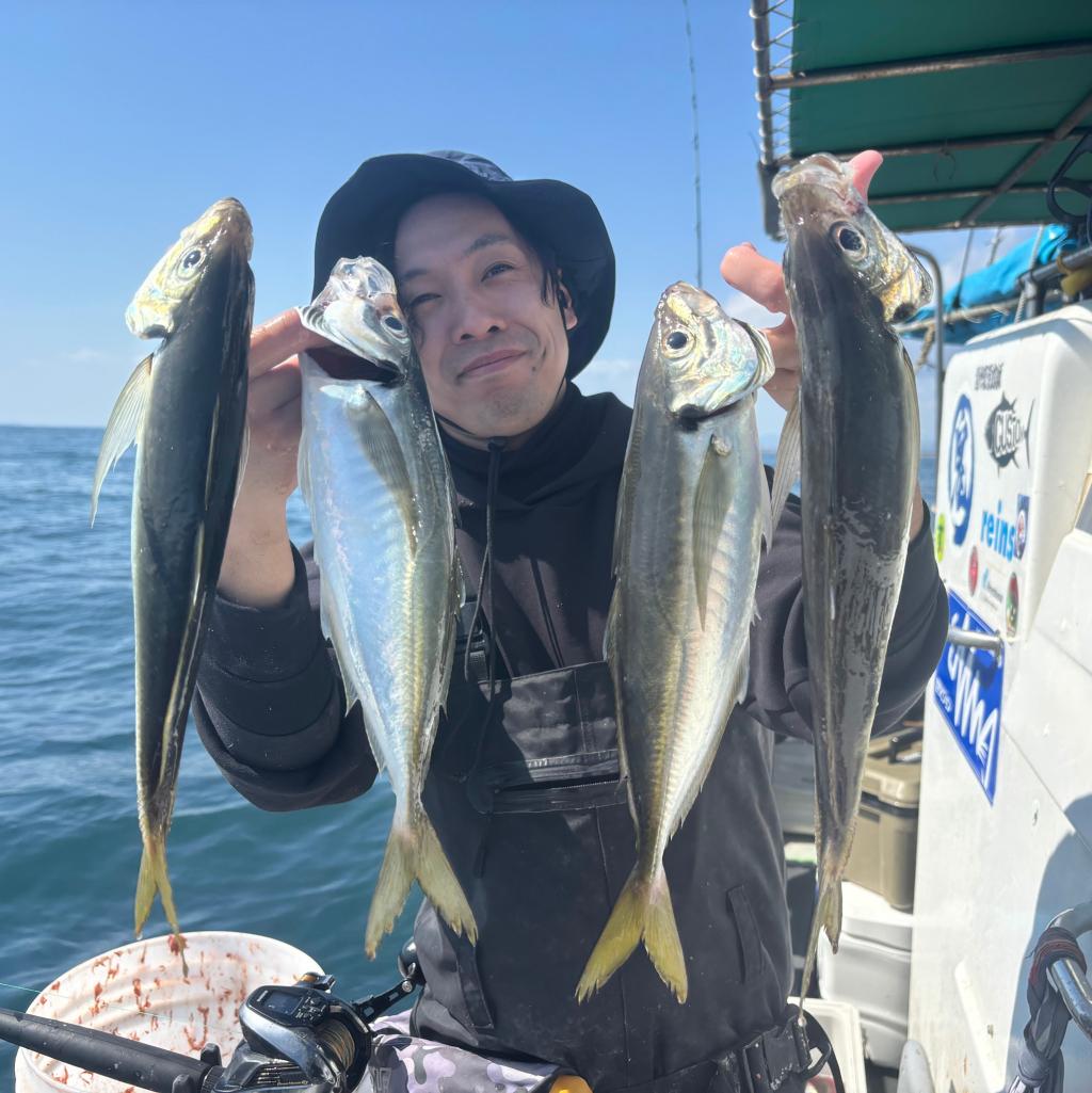 魚礁、アジ、泳がせ釣り