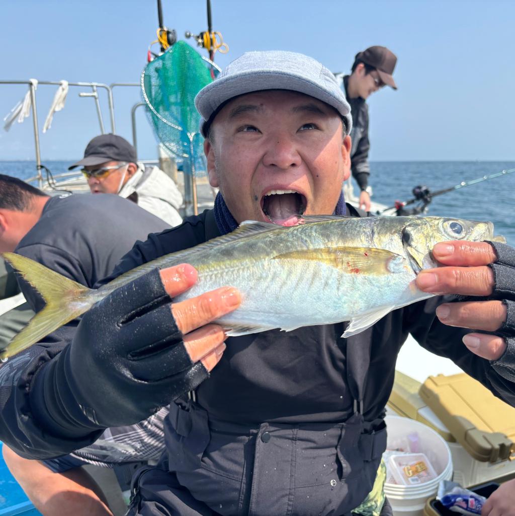 魚礁、アジ、泳がせ釣り